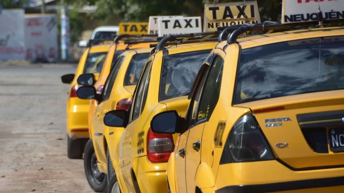 Discriminaron a un famoso y lo confundieron con que iba a robar un taxi