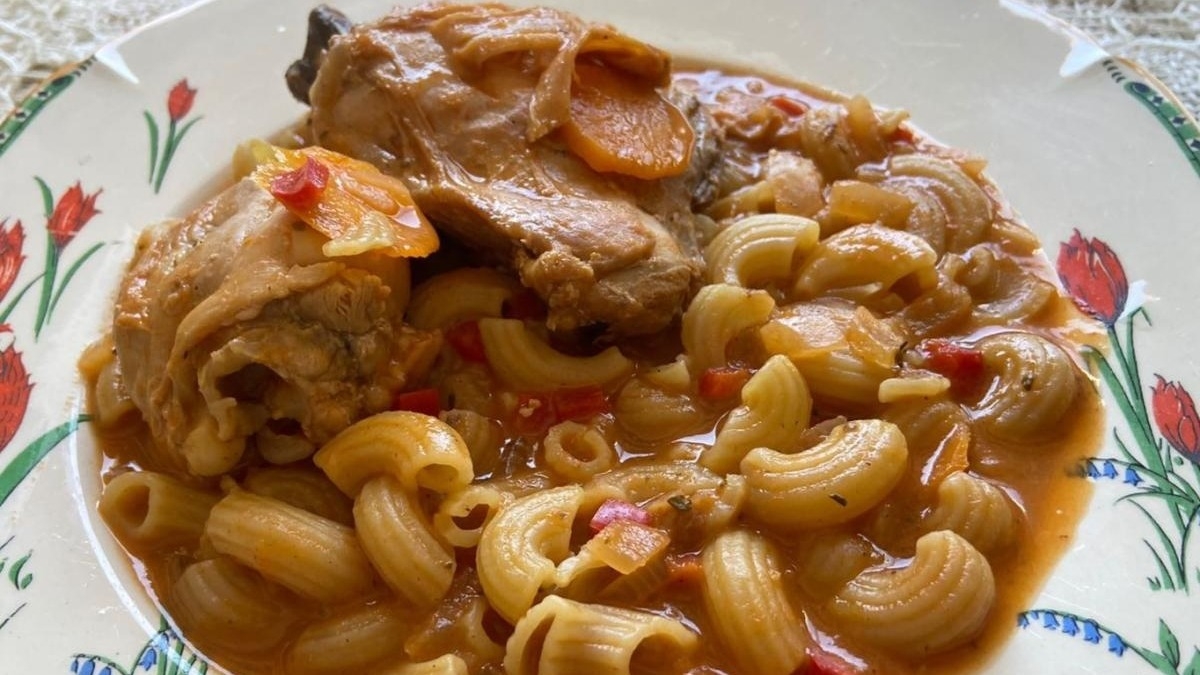 Recetas de guisos con fideos para combatir los dias frios en casa