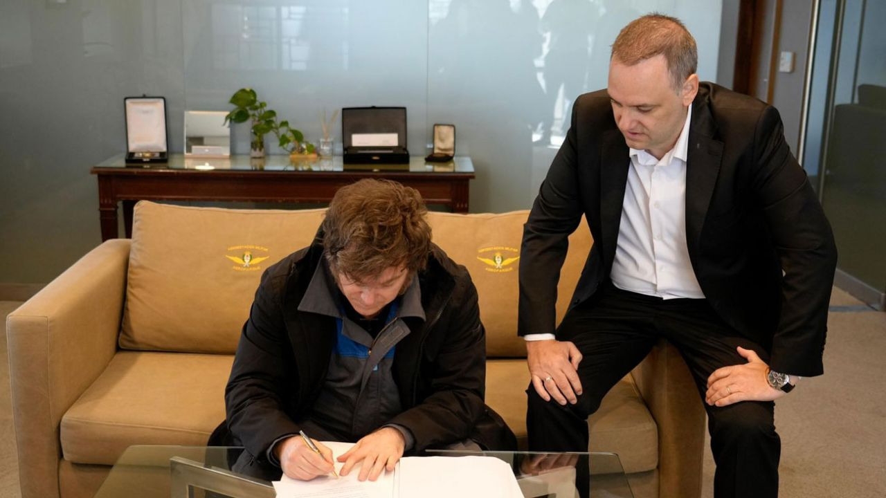 Vuelve la reforma laboral con nuevos criterios para despidos licencias y horas extra