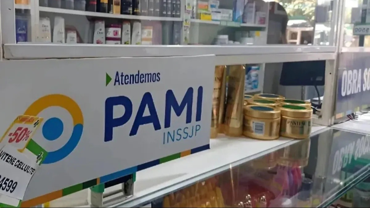 Estiman que una farmacia promedio tiene deudas por $200 millones por falta de pago de PAMI