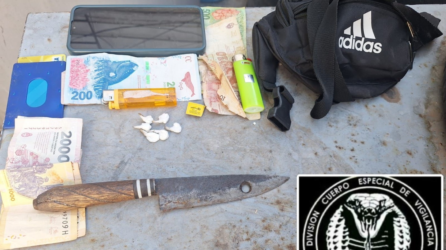 Provocó disturbios y terminó detenido con cocaína y un cuchillo en la Terminal