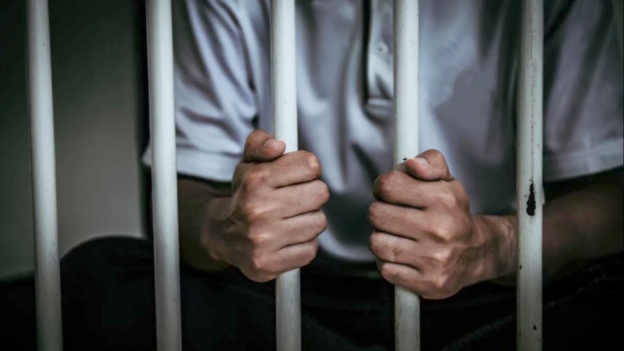 Era buscado por disparar y terminó preso por posesión de cocaína y marihuana