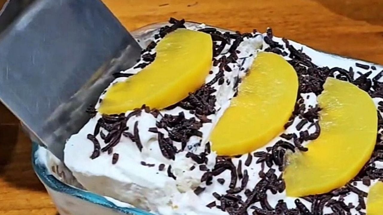 Cómo hacer el postre de banana y durazno más fácil y tentador