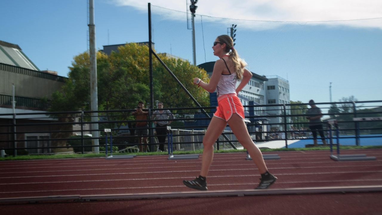 Julieta Molina, la atleta de Valle Fértil que diseña su vida a paso de campeona