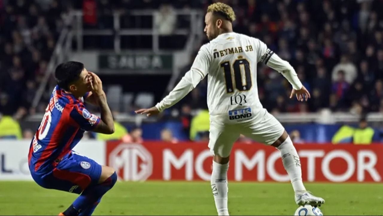 San Lorenzo empató con Santos y Neymar brilló en el Bajo Flores