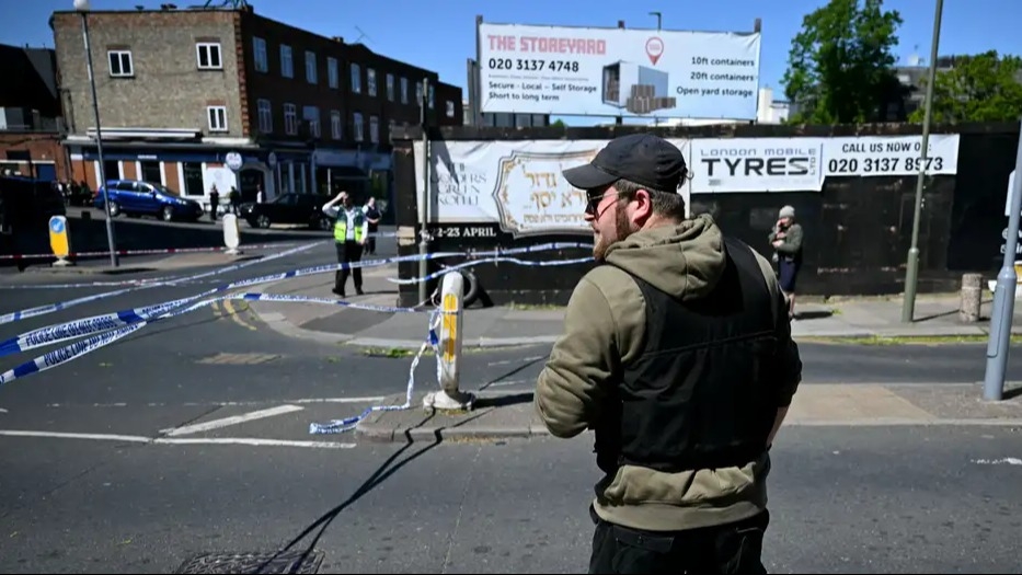 Un hombre apuñaló a dos hombres judíos en Londres y terminó detenido