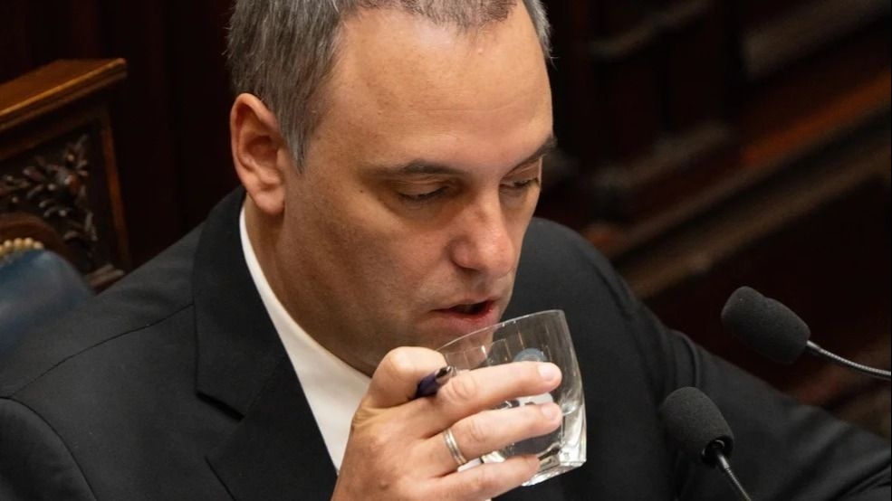 Adorni descartó renunciar: "Estoy acá dando la cara"