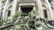 El Banco Central lleva el dólar a $ 365 y sube la tasa de interés