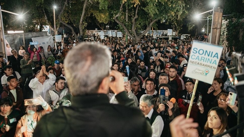 Uñac visitó Caucete con el eje puesto en los jóvenes