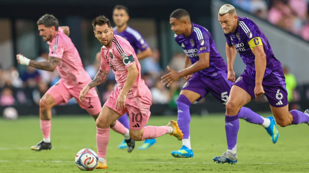 Messi llegó a los 100 partidos en Miami pero la noche terminó en derrota