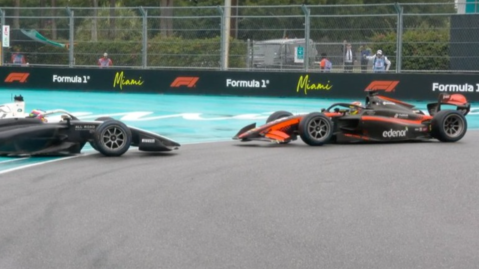 Nicolás Varrone sufrió un toque y quedó lejos en la F2