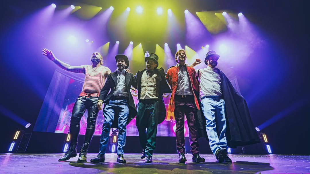 Con la risa como estandarte, Paren la Mano presentó su "Circo" en el Teatro Sarmiento