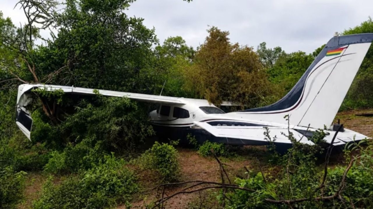 Misterio por una avioneta caída cuyos ocupantes escaparon