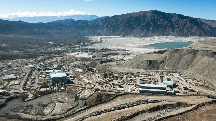 Imputan a dos mineras de Glencore por presunta corrupción y daño ambiental