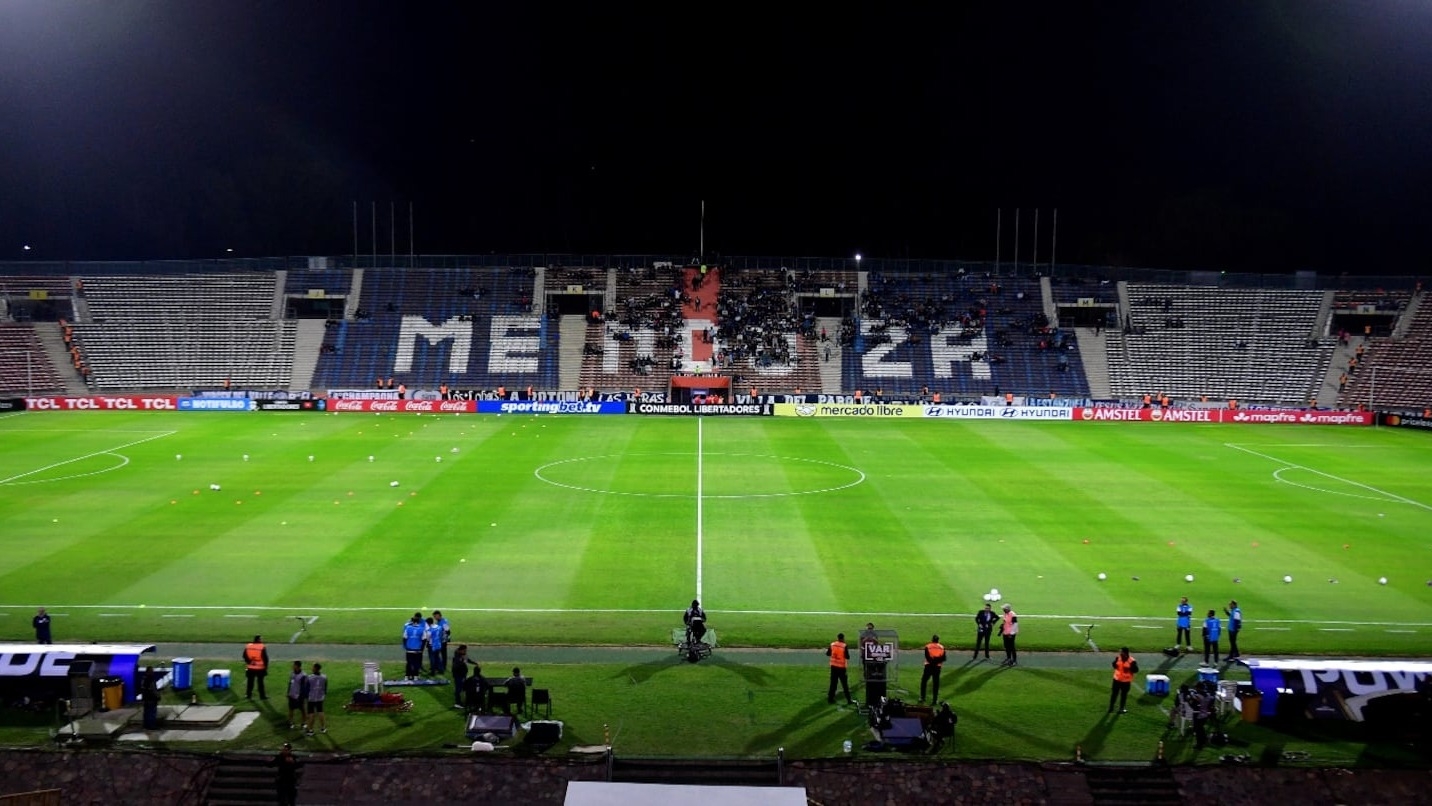Murió un inspector de AFA en medio de un partido de Copa Libertadores