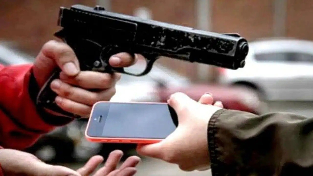 Detuvieron a un ladrón que le robó a un joven con un arma de juguete