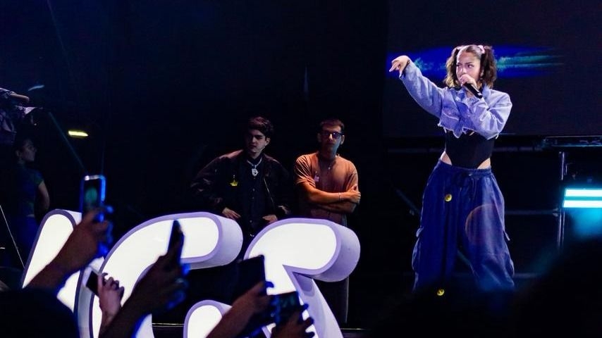 La sanjuanina AnitaPau lanzó "Duelo", un tema para conectar con los sueños propios
