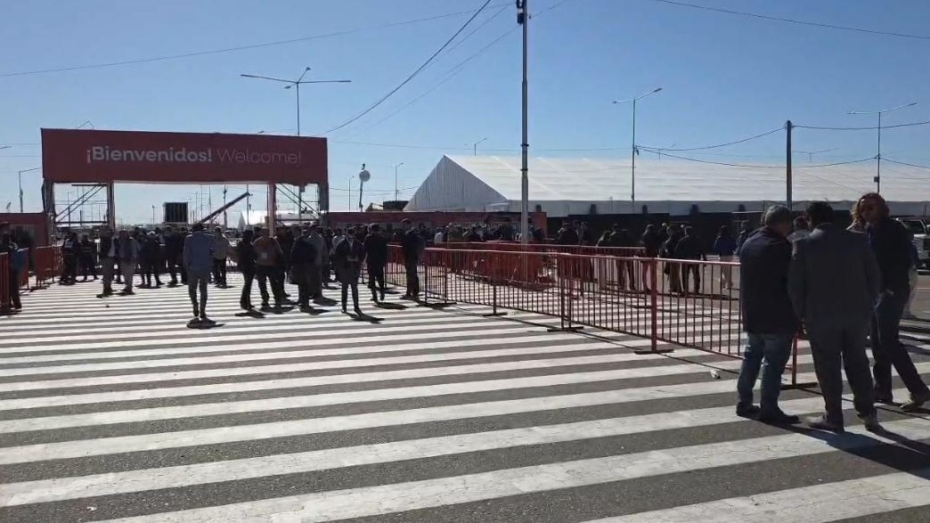 La alerta meteorológica en San Juan obligó a cerrar antes la Expo Minera