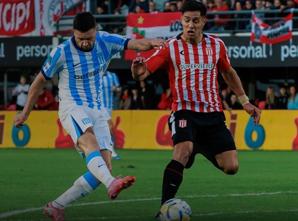 Racing avanza a cuartos con un golazo de Sosa ante Estudiantes
