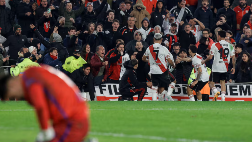 River eliminó a San Lorenzo en los penales y pasó a cuartos de final