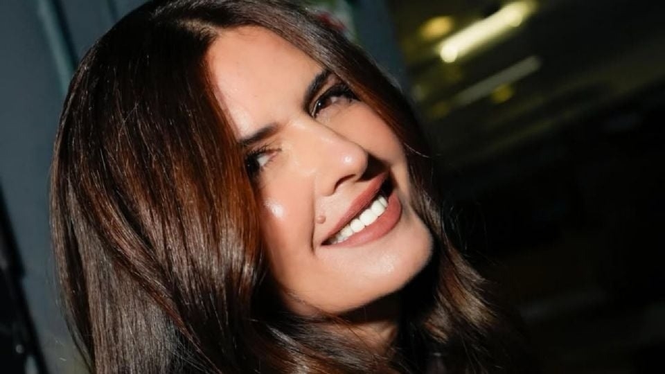 Isabel Macedo impone el maxi tapado chocolate como tendencia de 2026