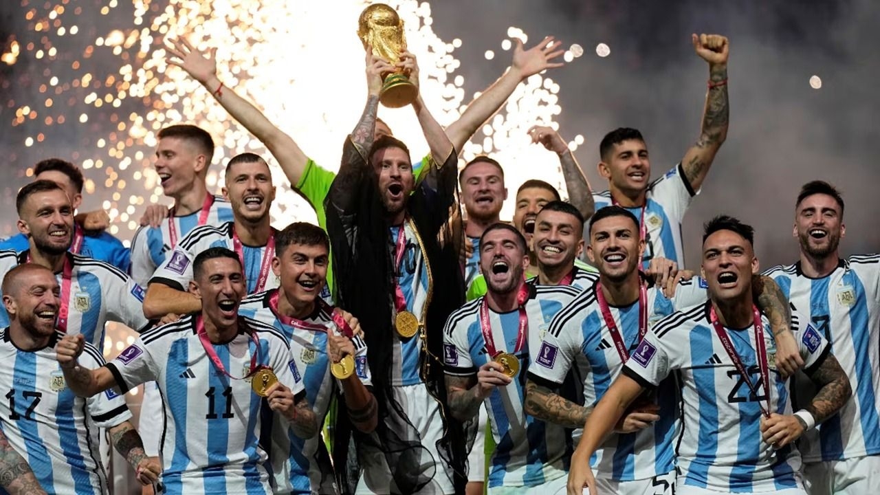 Scaloni inició la renovación y dejó afuera a seis campeones del mundo