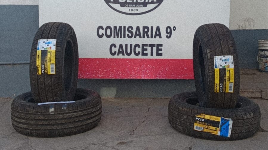Vecinos entregaron neumáticos sustraídos de una gomería