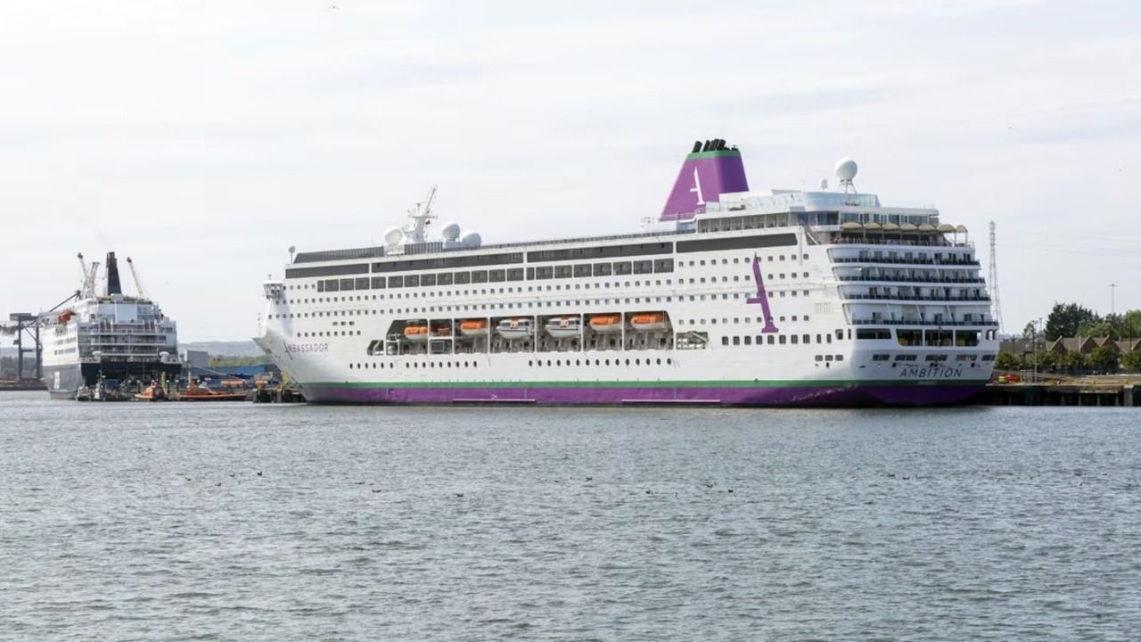 Murió un pasajero en otro crucero por un virus y aislaron a 1.700 personas