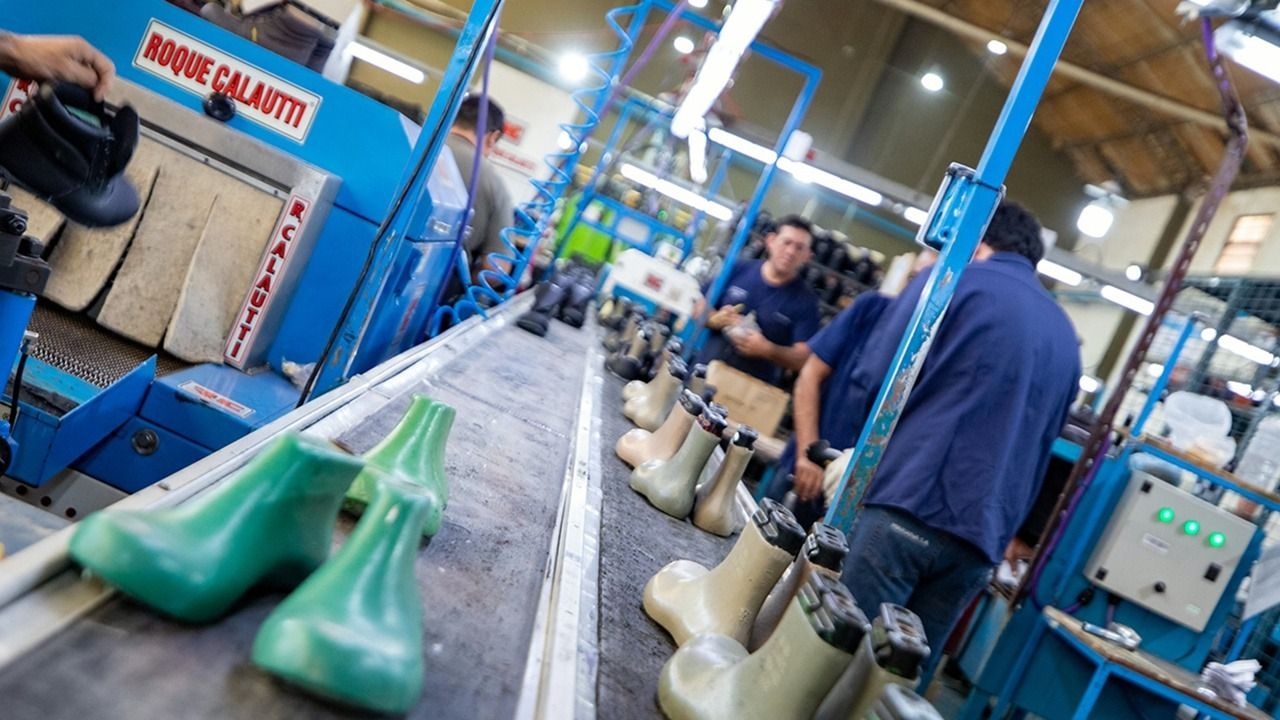 Capital logró 700 inserciones laborales con su programa de formación en trabajo