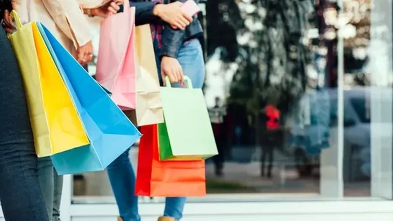 El consumo cayó en abril y volvió a niveles de octubre pasado