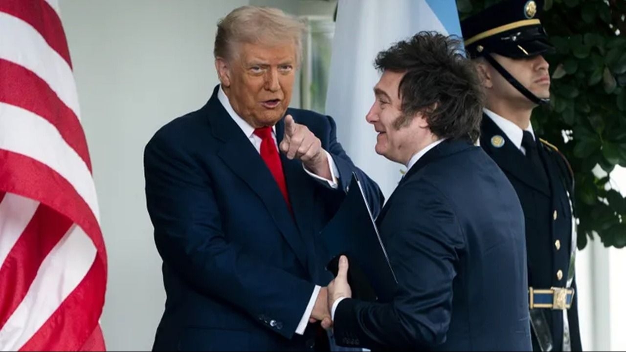 Preocupa en EEUU la caída de imagen de Javier Milei por los escándalos