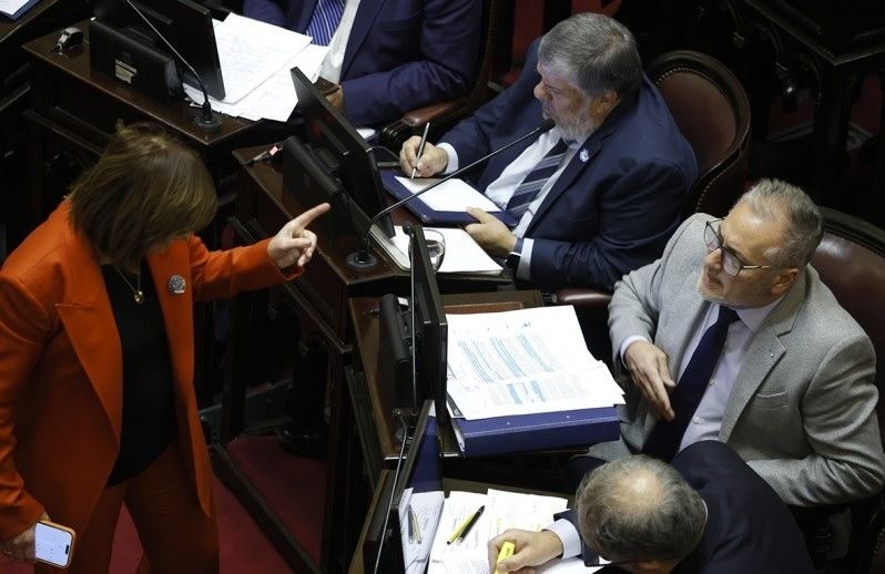 Patricia Bullrich sobre Adorni: "Milei sabía que estaba sucio, no sé por qué lo defiende"