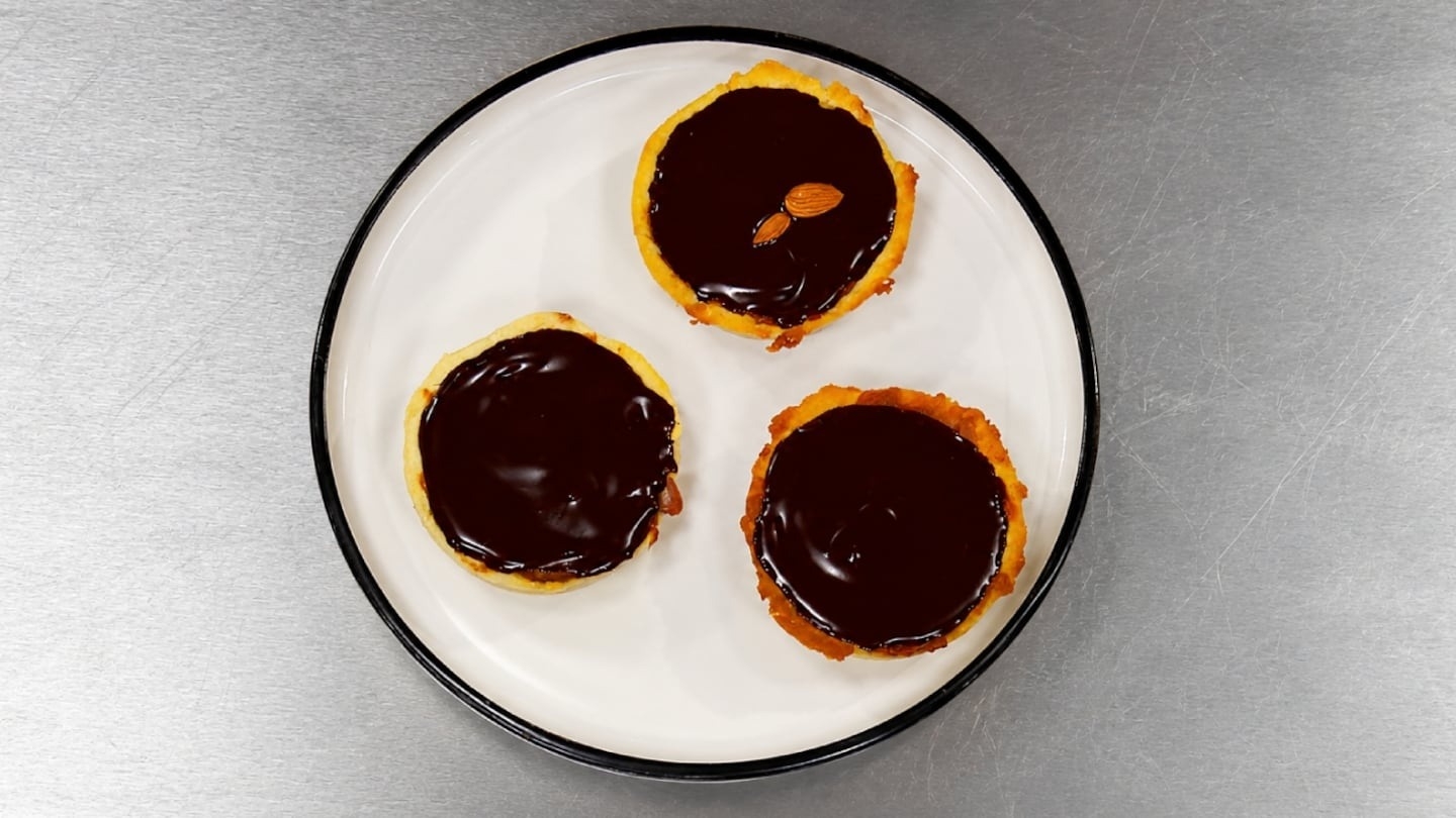 Receta de tarteletas de masa sablé y crema pastelera para deleitar a todos