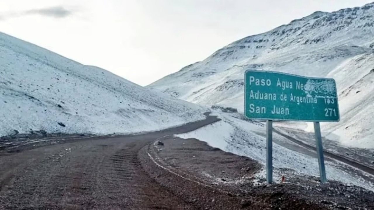 Sigue cerrado el Paso de Agua Negra por nieve y riesgo en ruta