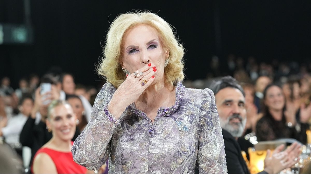 La promesa de Mirtha Legrand tras ganar un nuevo Martín Fierro