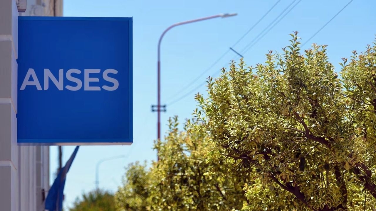 Quiénes cobran este martes 19 de mayo en Anses