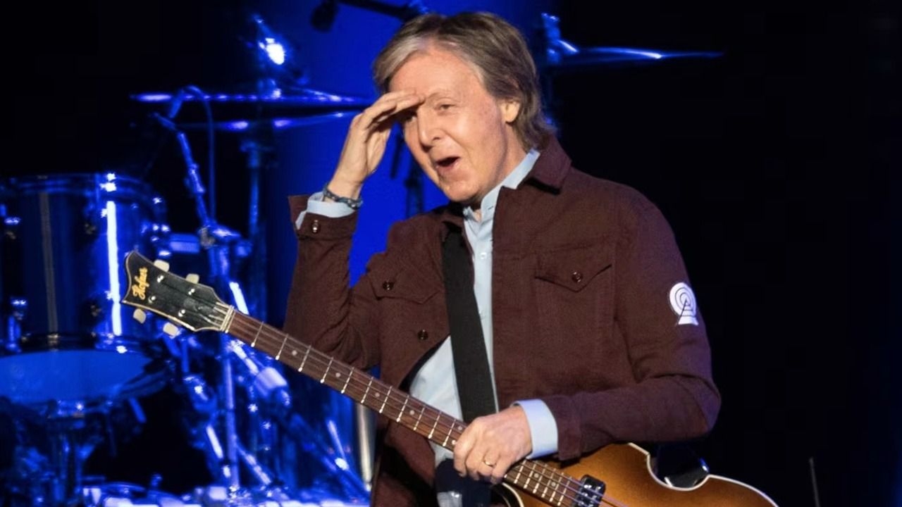 Paul McCartney reveló por qué ya no se saca selfies