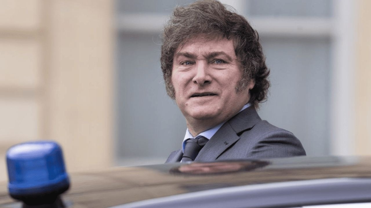 Adepa rechazó las agresiones e insultos de Milei contra periodistas