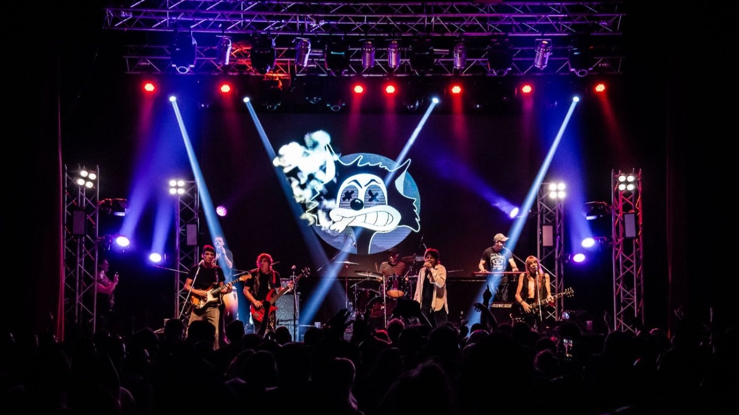 Rock en la Semana de Mayo con la “Noche Paranoica y Heroica”