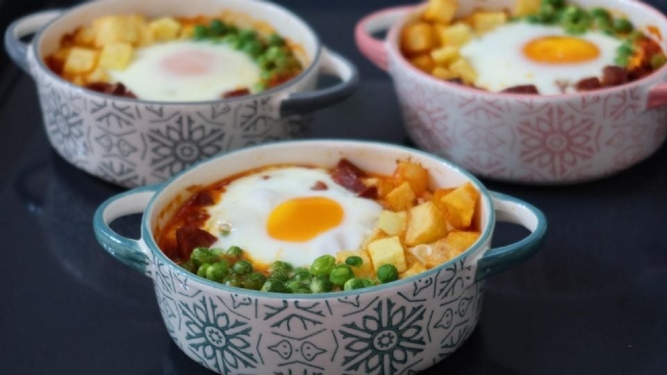 La receta de huevos a la flamenca para mojar con mucho pan