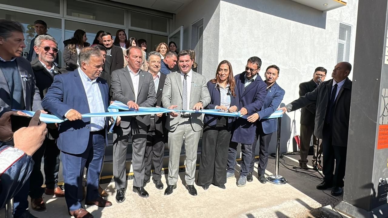 Orrego inauguró el nuevo Centro de Salud en Pozo de los Algarrobos