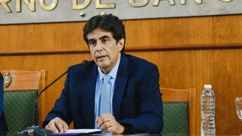 El ministro Gutiérrez aconsejó a intendentes ahorrar para el aguinaldo