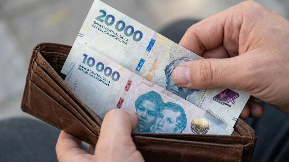 El 73% de los trabajadores encuestados dice que el sueldo no le alcanza