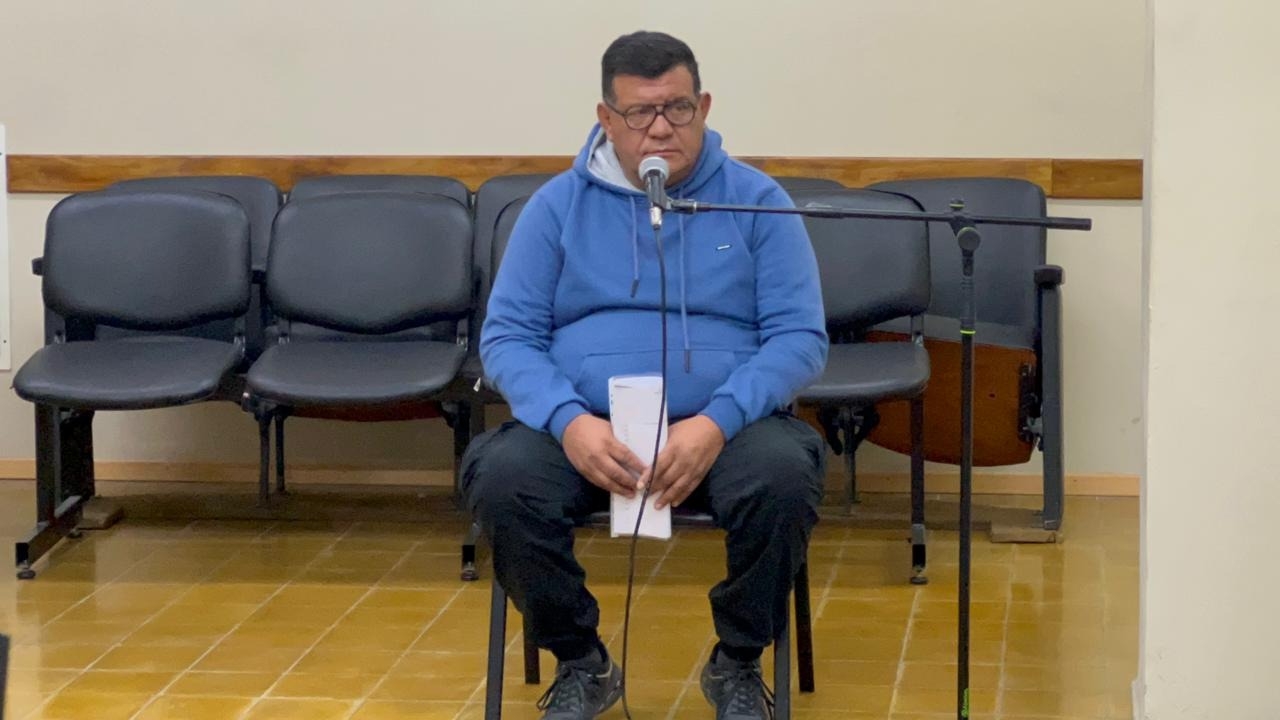 Condenan a un hombre que se hacía pasar por mujer y pedía fotos a menores