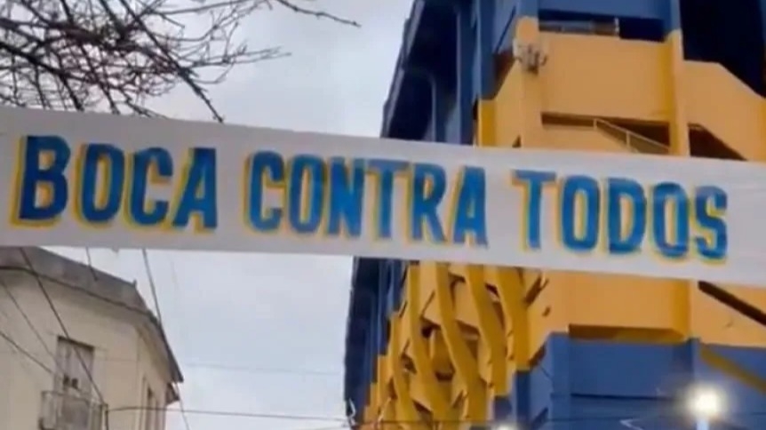 Clima de tensión en Boca tras la aparición de mensajes en Ezeiza