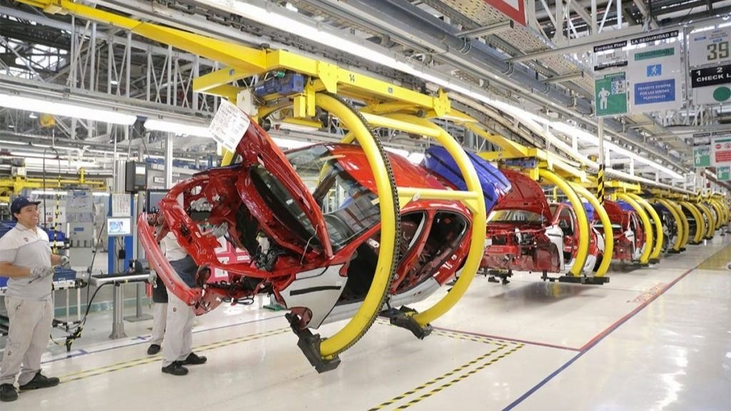 Desconfianza en los industriales: caen expectativas de producción y empleo