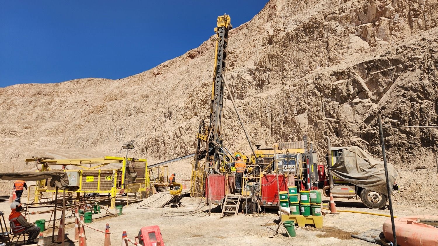 Cerca de 200 firmas llegan San Juan por el boom minero