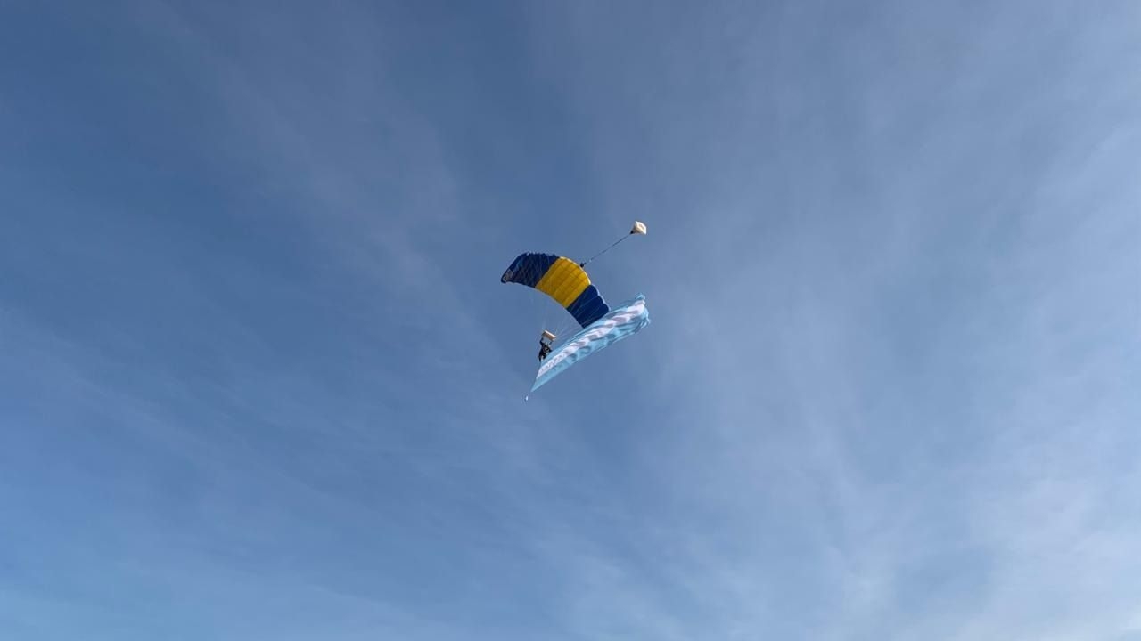 El festejo del 25 de Mayo también estuvo en el cielo sanjuanino