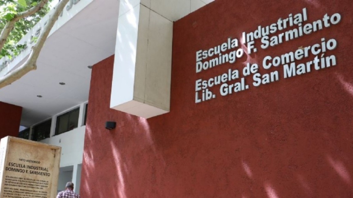 Cómo reorganizan las clases por los paros en escuelas preuniversitarias
