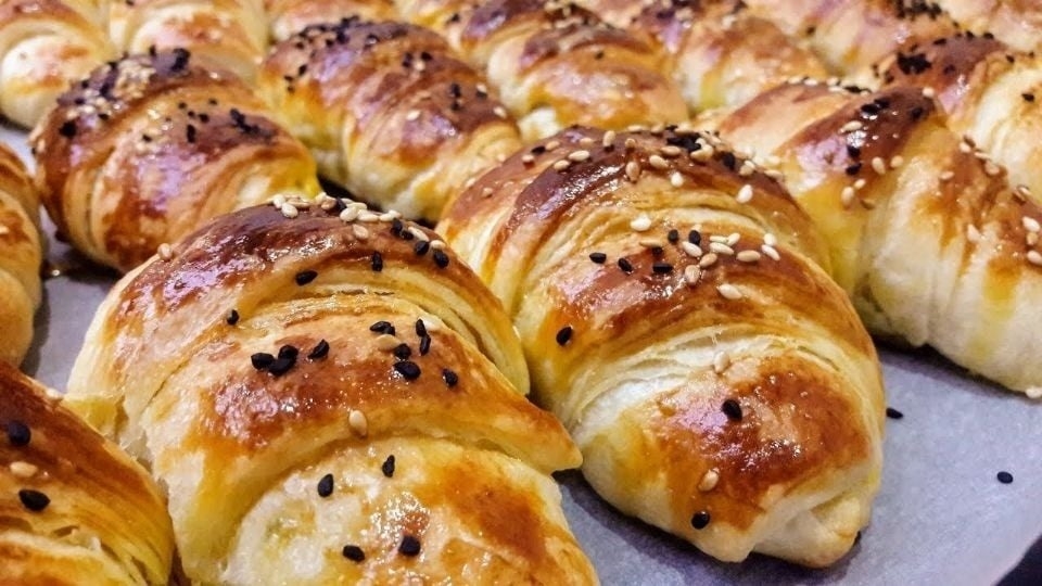 Cómo hacer las famosas facturas turcas hojaldradas paso a paso